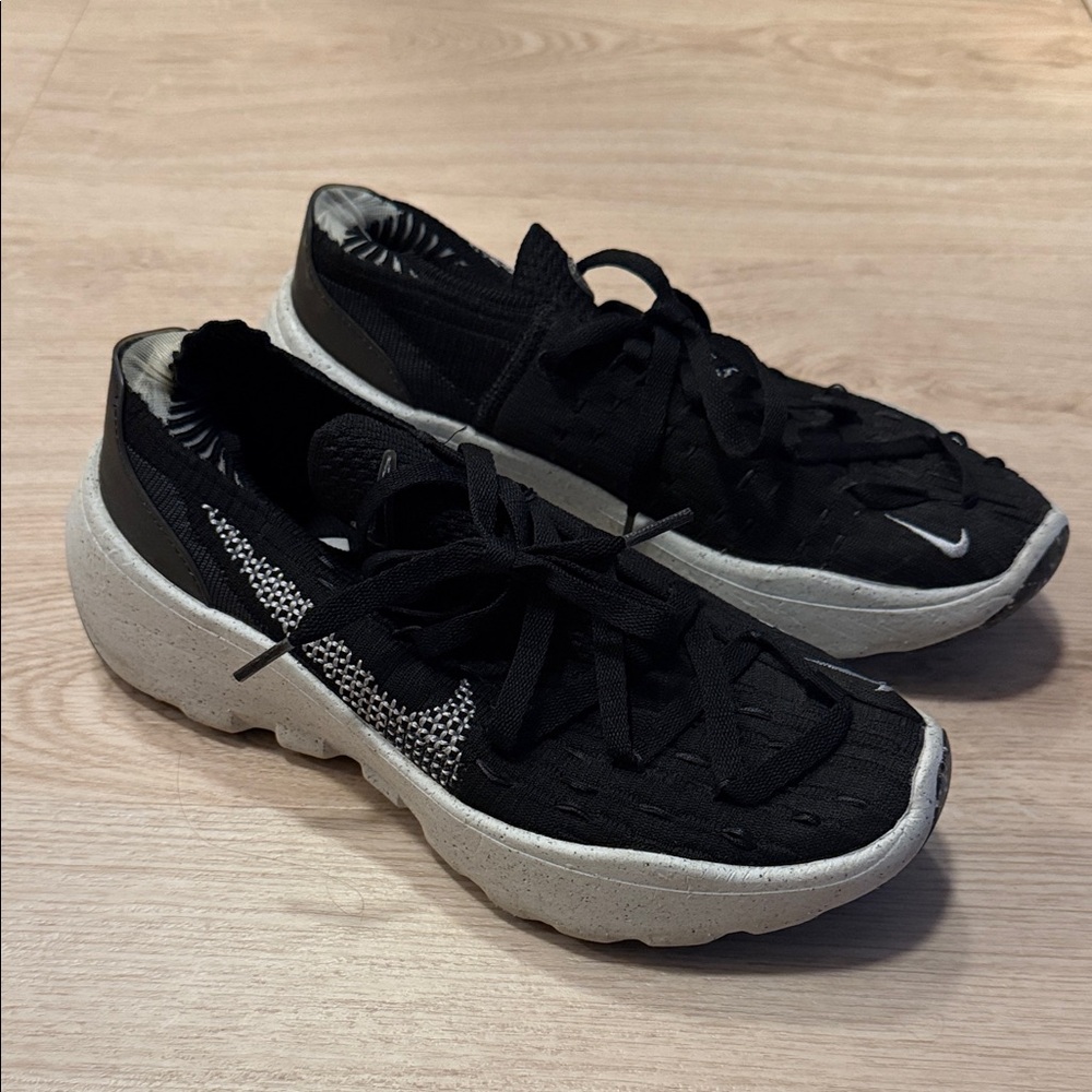NIKE Space Hippy 04 Black/White